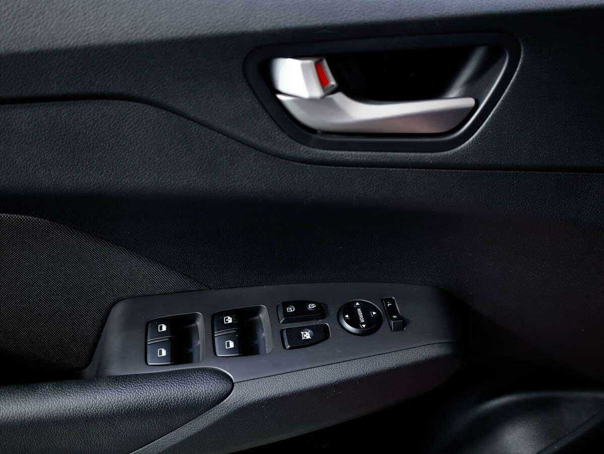 Купить Hyundai Solaris, 2017, 64 675 км.. Фото: #12