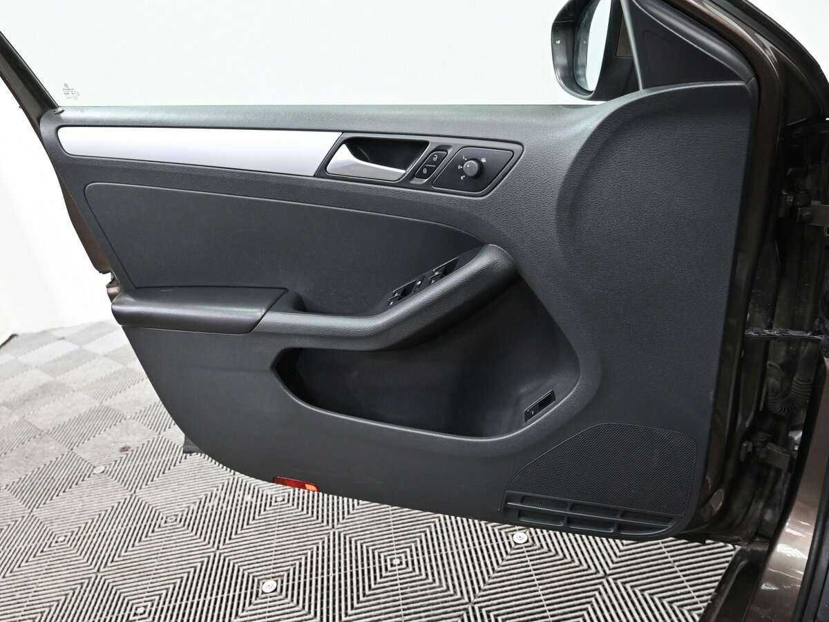 Купить Volkswagen Jetta, 2013, 139 000 км.. Фото: #9