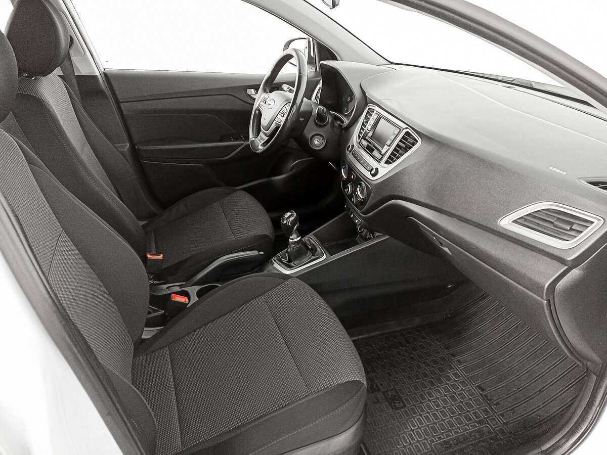 Купить Hyundai Solaris, 2019, 58 346 км.. Фото: #8