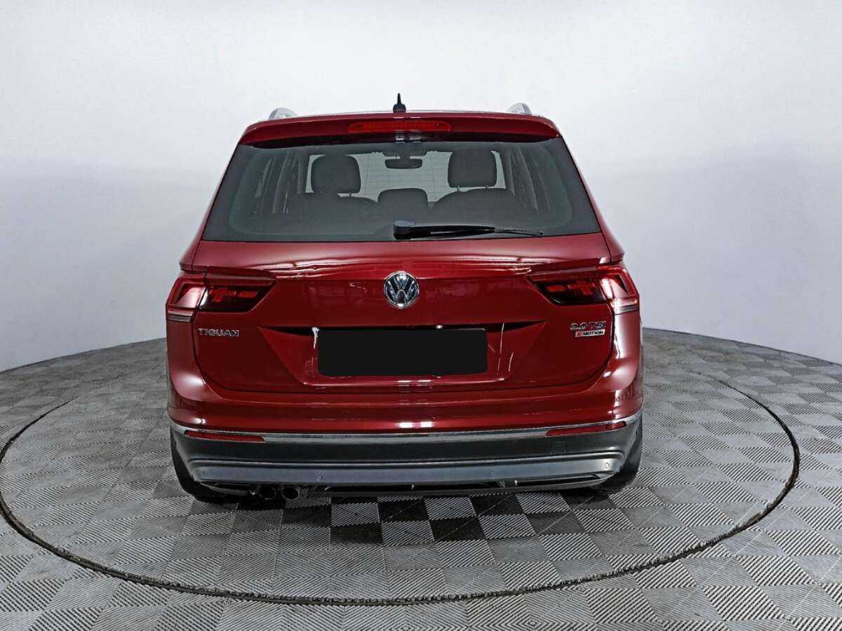 Купить Volkswagen Tiguan, 2017, 119 011 км.. Фото: #5