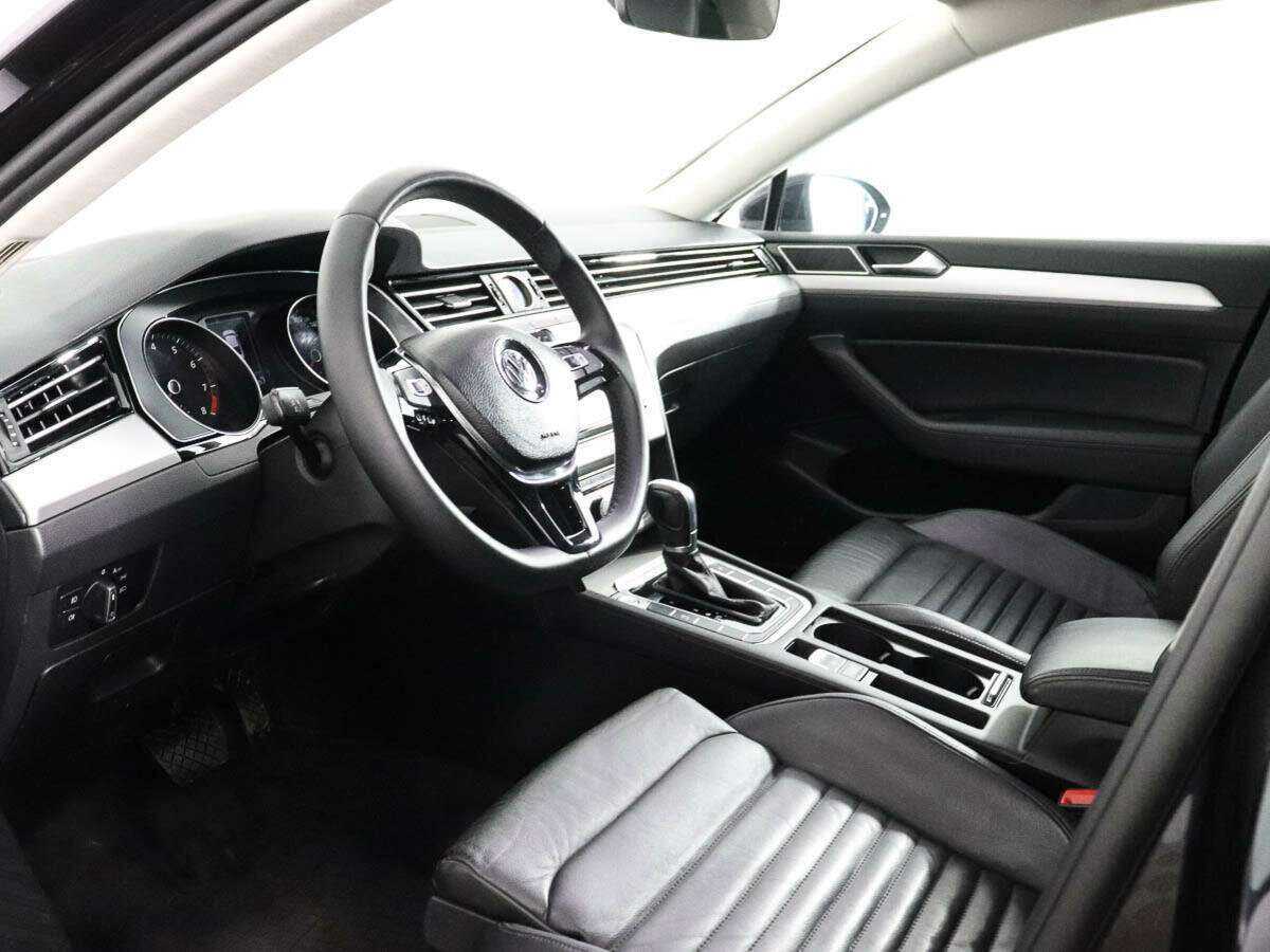 Купить Volkswagen Passat, 2017, 181 000 км.. Фото: #7