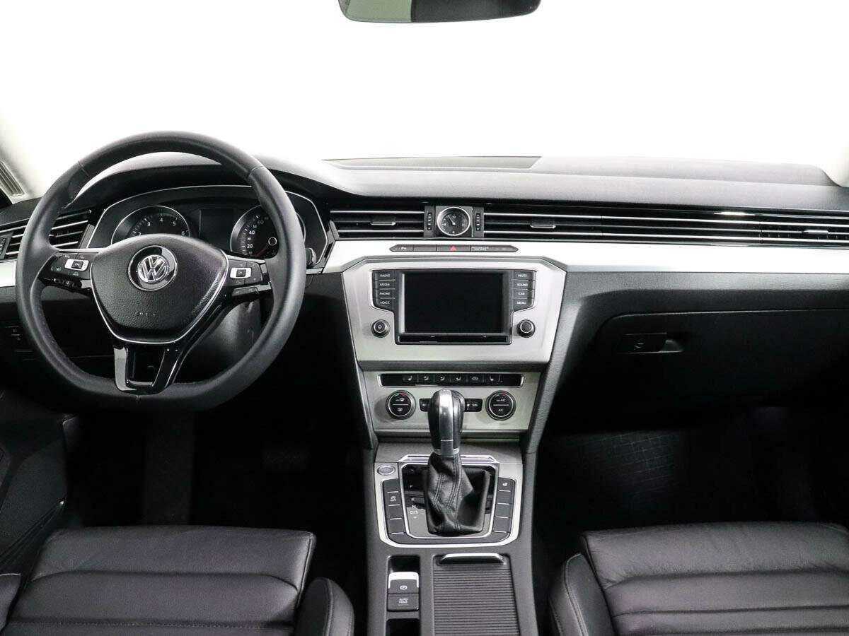 Купить Volkswagen Passat, 2017, 181 000 км.. Фото: #10