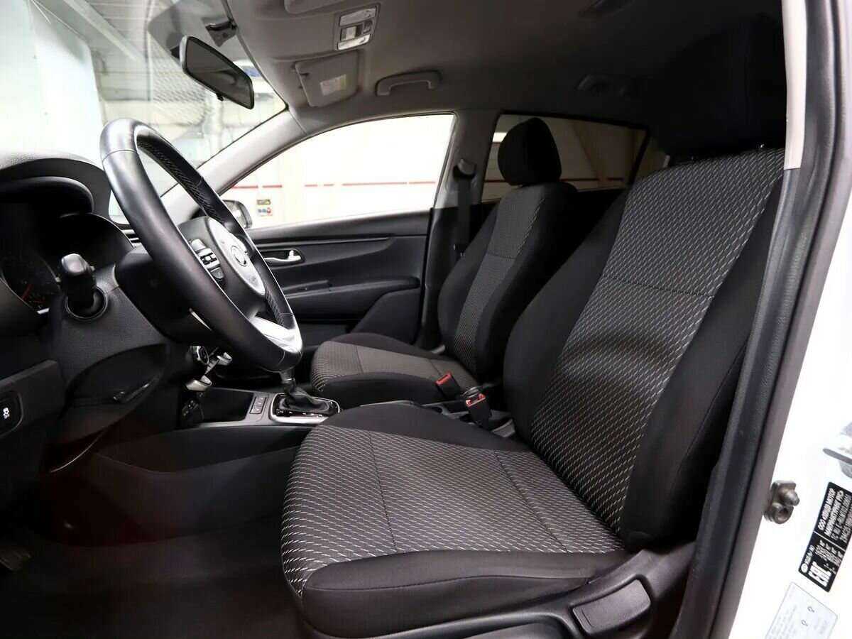 Купить Kia Rio, 2018, 47 000 км.. Фото: #6