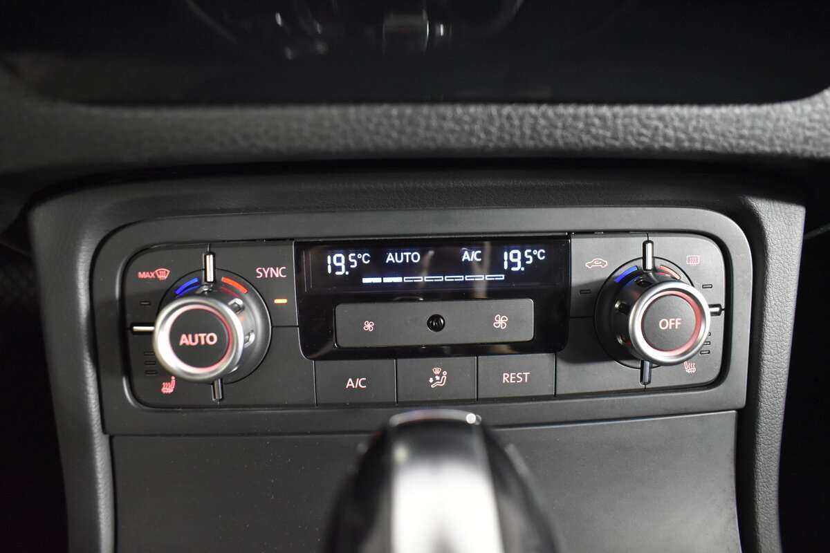 Купить Volkswagen Touareg, 2013, 157 512 км.. Фото: #17