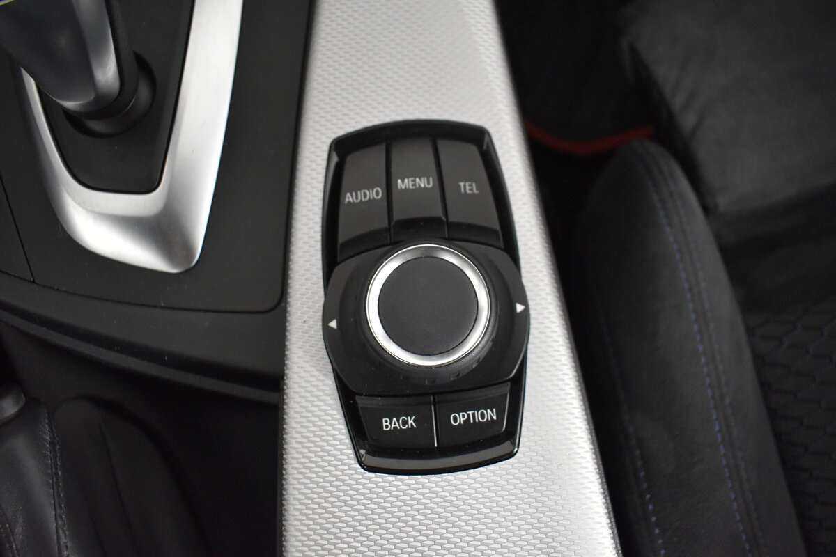 Купить BMW 3 серии, 2016, 27 000 км.. Фото: #13