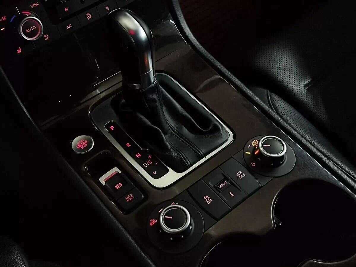 Купить Volkswagen Touareg, 2014, 176 954 км.. Фото: #13