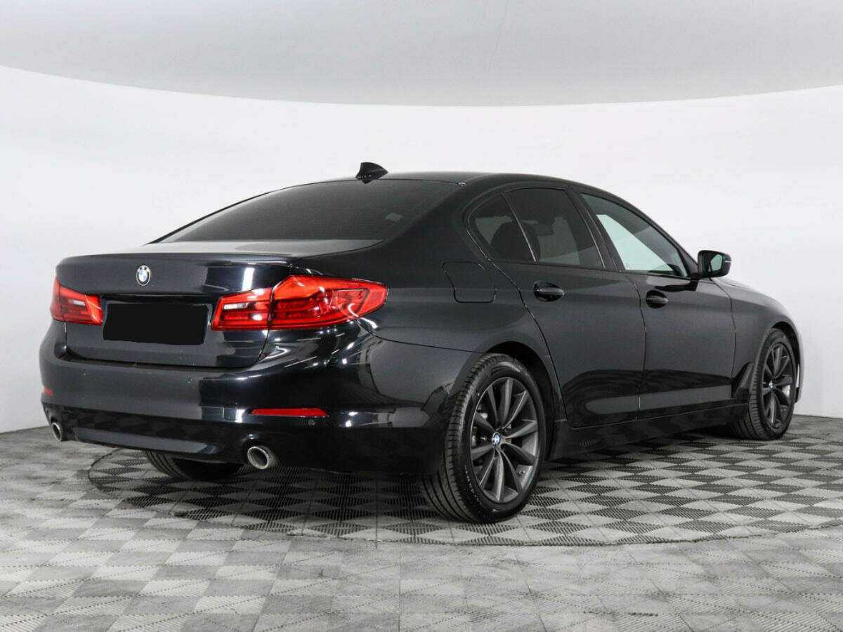 Купить BMW 5 серии, 2017, 141 000 км.. Фото: #1