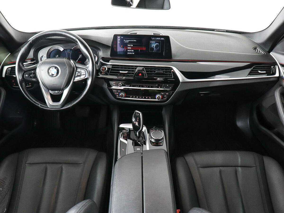Купить BMW 5 серии, 2017, 141 000 км.. Фото: #10