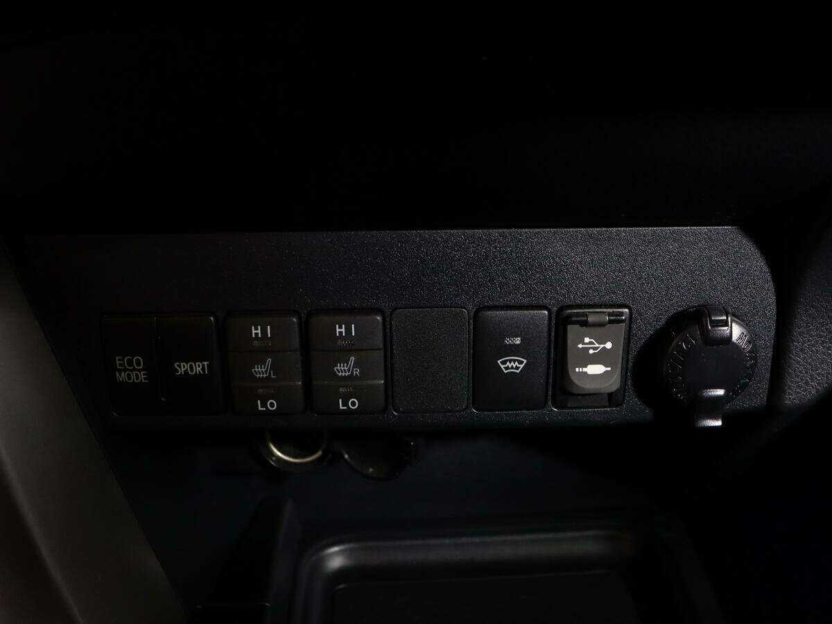 Купить Toyota RAV4, 2017, 141 211 км.. Фото: #19