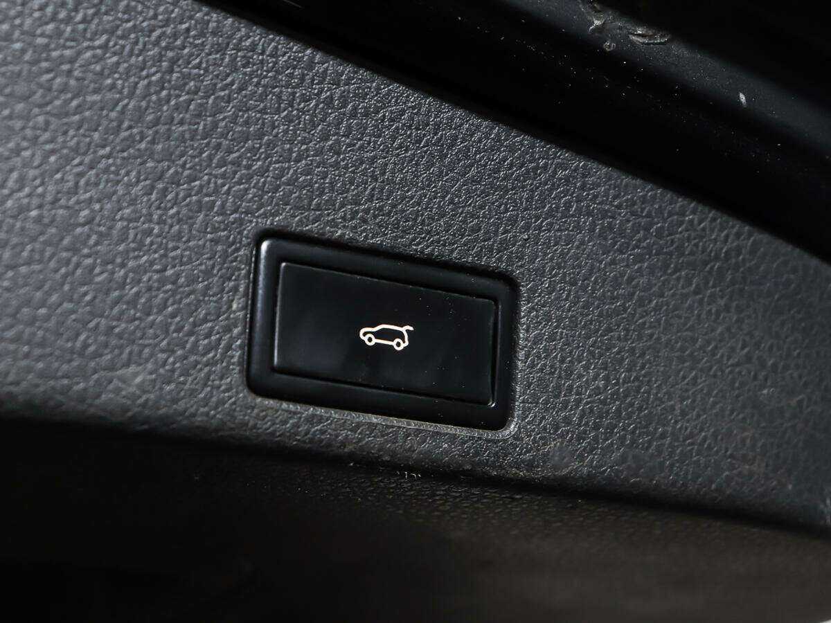 Купить Volkswagen Touareg, 2013, 321 298 км.. Фото: #15