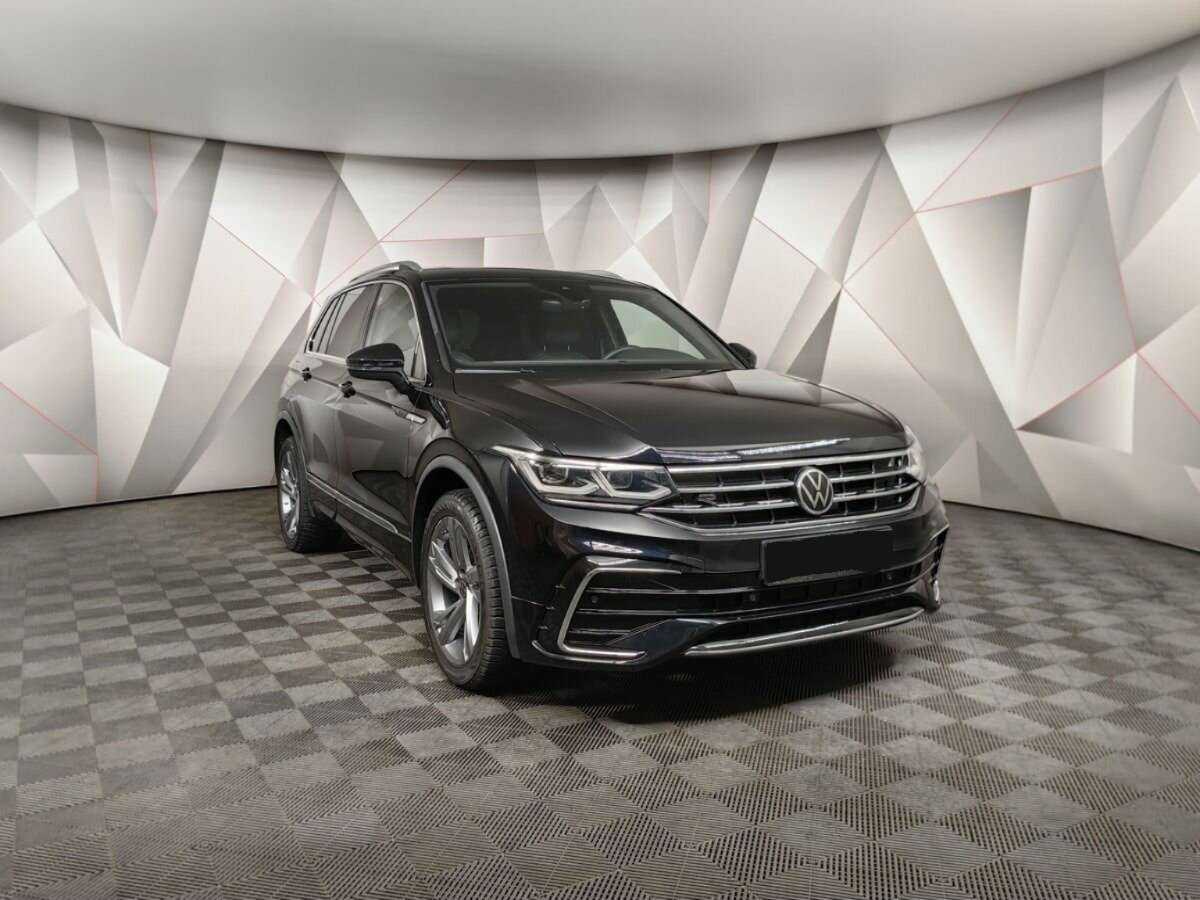 Купить Volkswagen Tiguan, 2021, 26 100 км.. Фото: #2