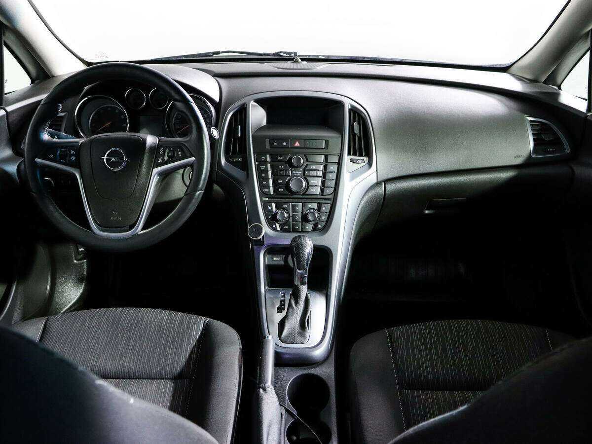 Купить Opel Astra, 2014, 143 650 км.. Фото: #9