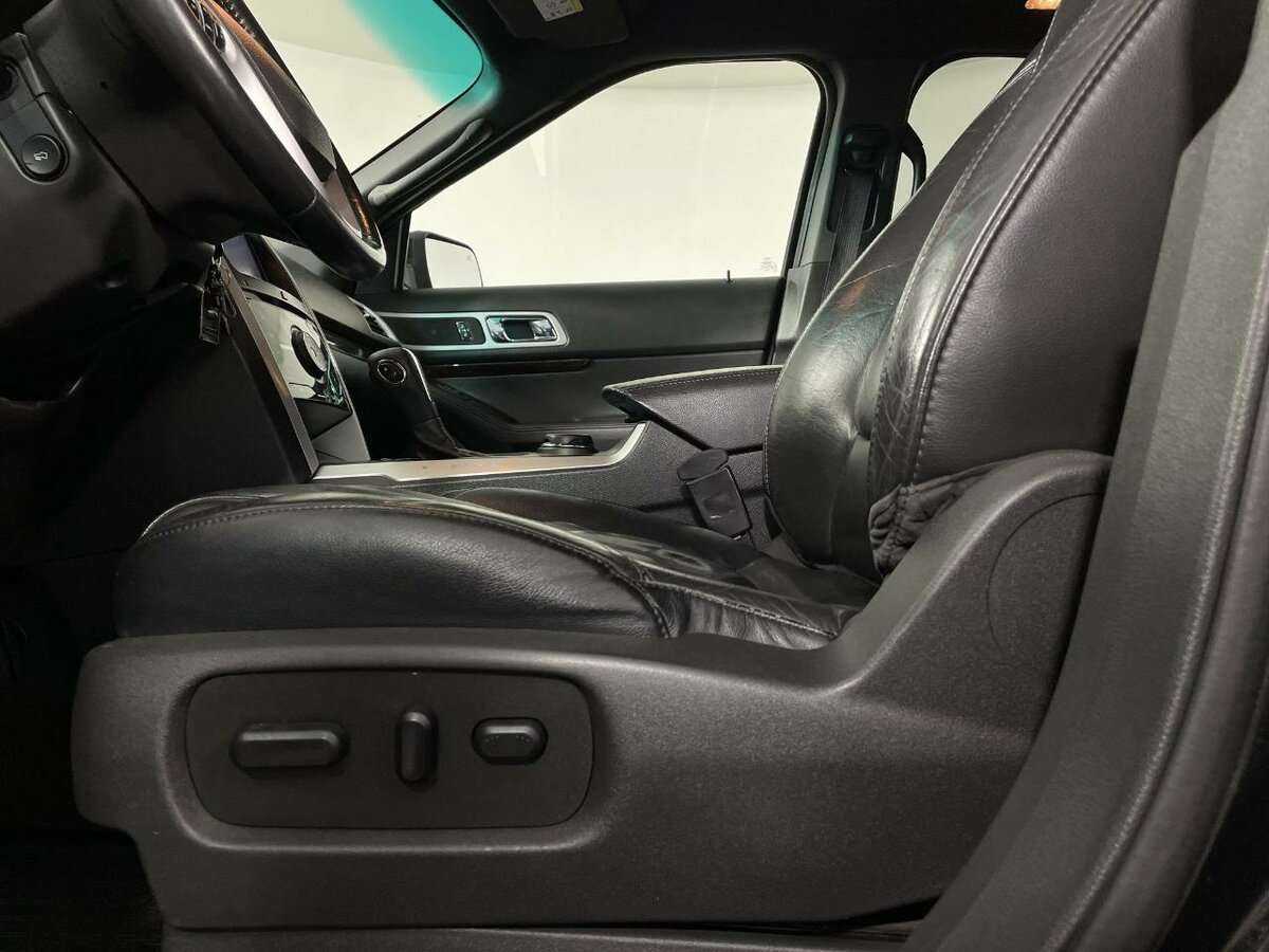 Купить Ford Explorer, 2013, 192 287 км.. Фото: #9