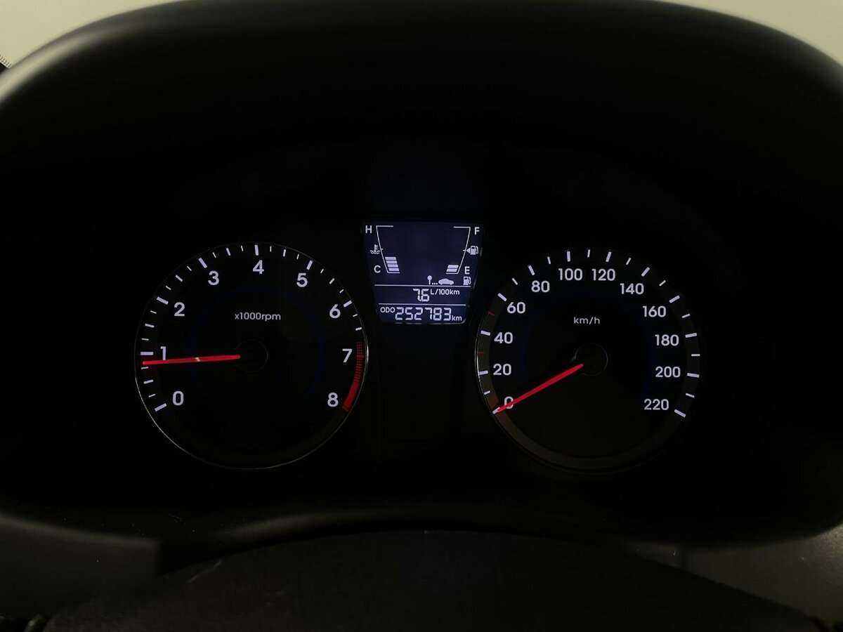 Купить Hyundai Solaris, 2012, 252 000 км.. Фото: #10