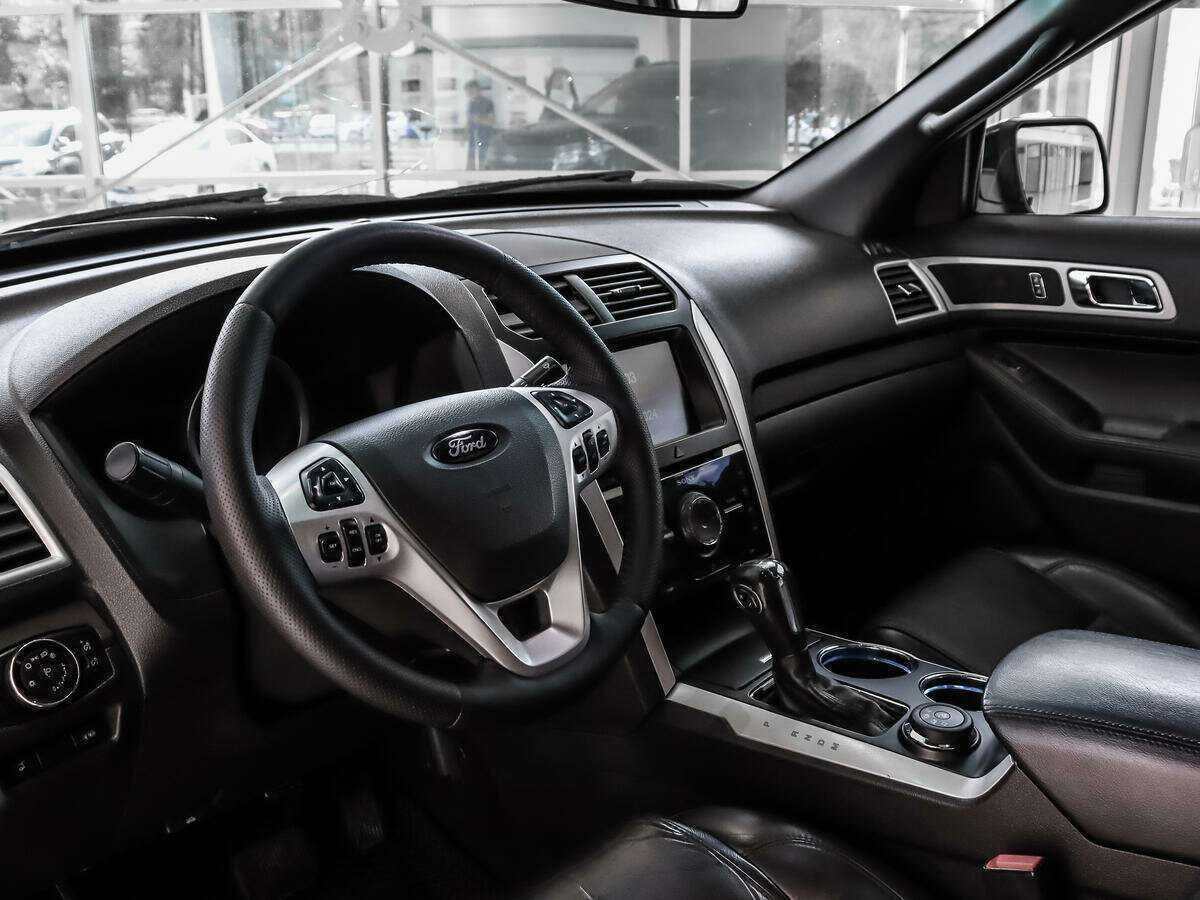 Купить Ford Explorer, 2014, 170 931 км.. Фото: #8