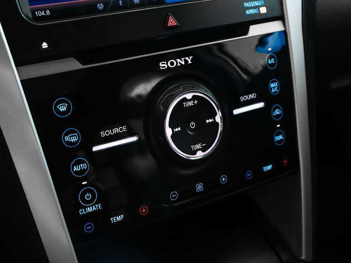 Купить Ford Explorer, 2014, 170 931 км.. Фото: #17