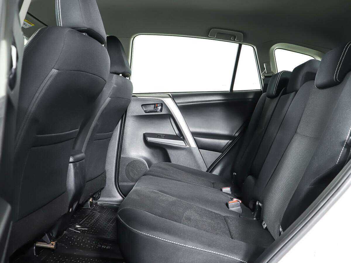 Купить Toyota RAV4, 2018, 174 869 км.. Фото: #9