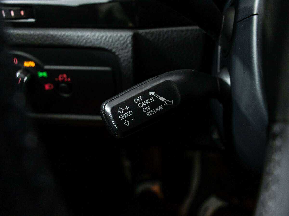 Купить Volkswagen Touareg, 2012, 236 145 км.. Фото: #22