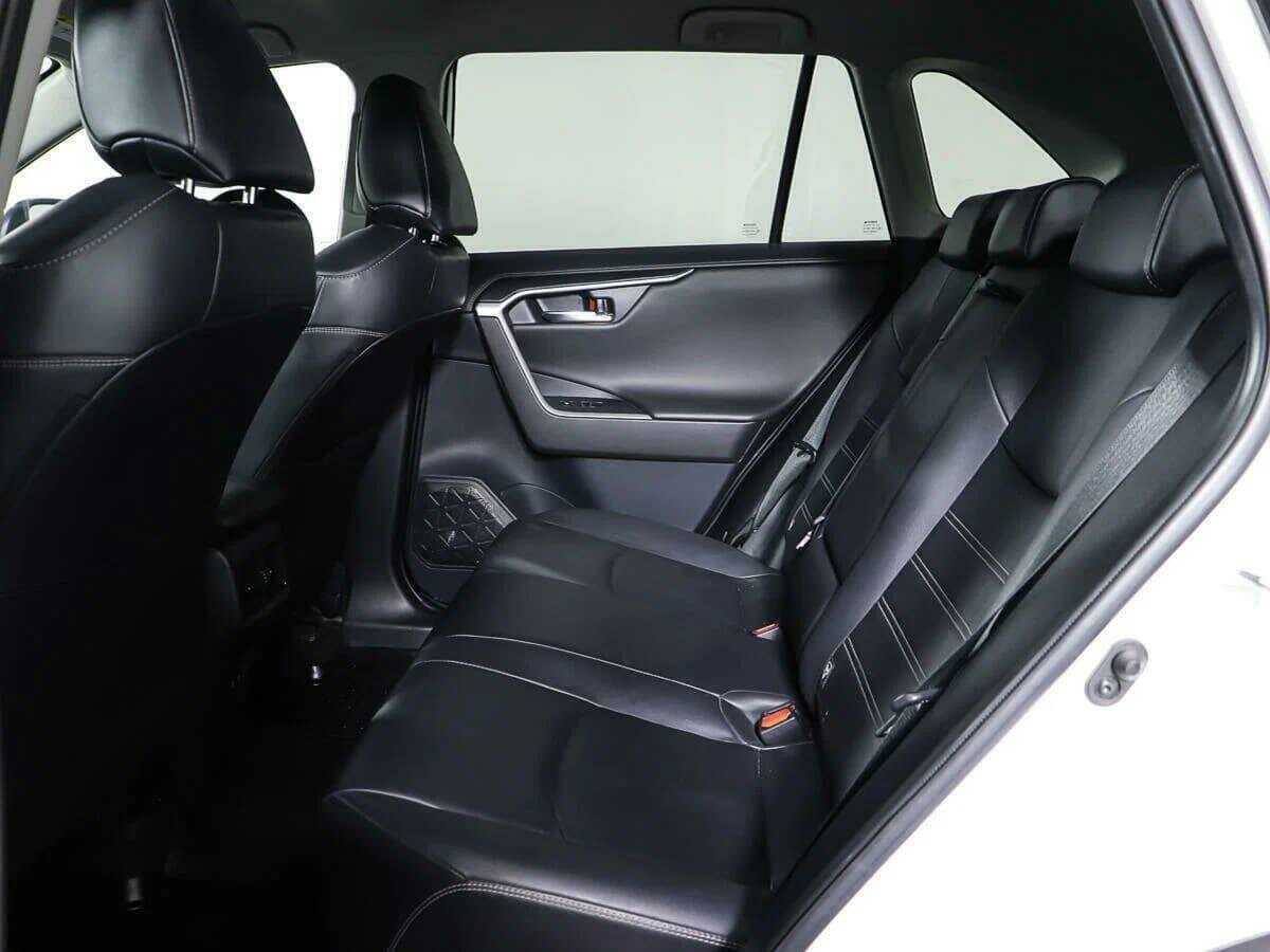 Купить Toyota RAV4, 2021, 66 912 км.. Фото: #13