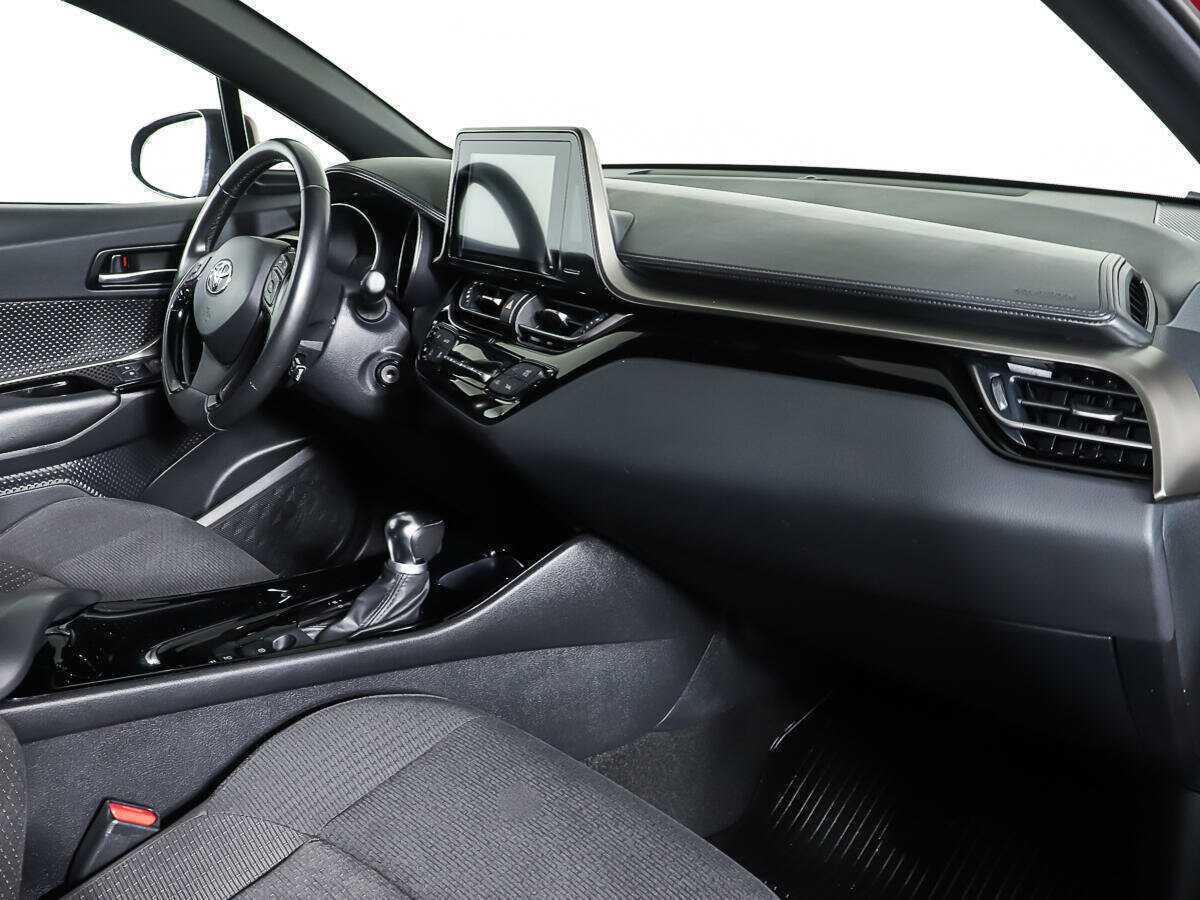 Купить Toyota C-HR, 2019, 67 110 км.. Фото: #8