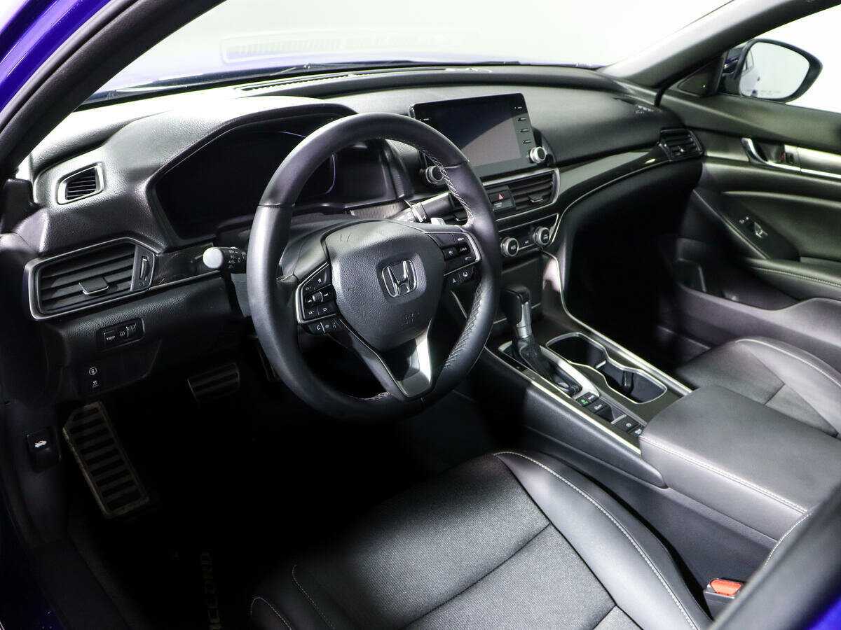 Купить Honda Accord, 2022, 10 620 км.. Фото: #10