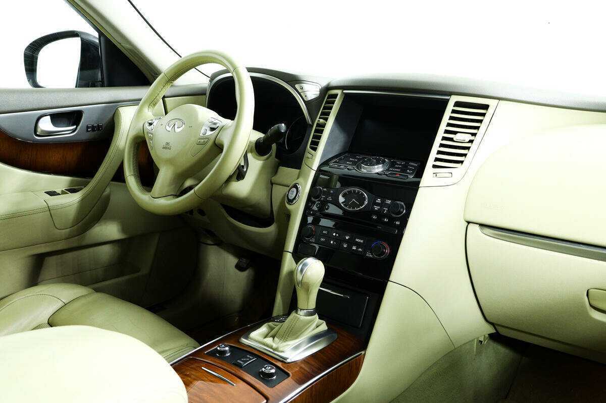 Купить Infiniti FX, 2012, 195 001 км.. Фото: #8