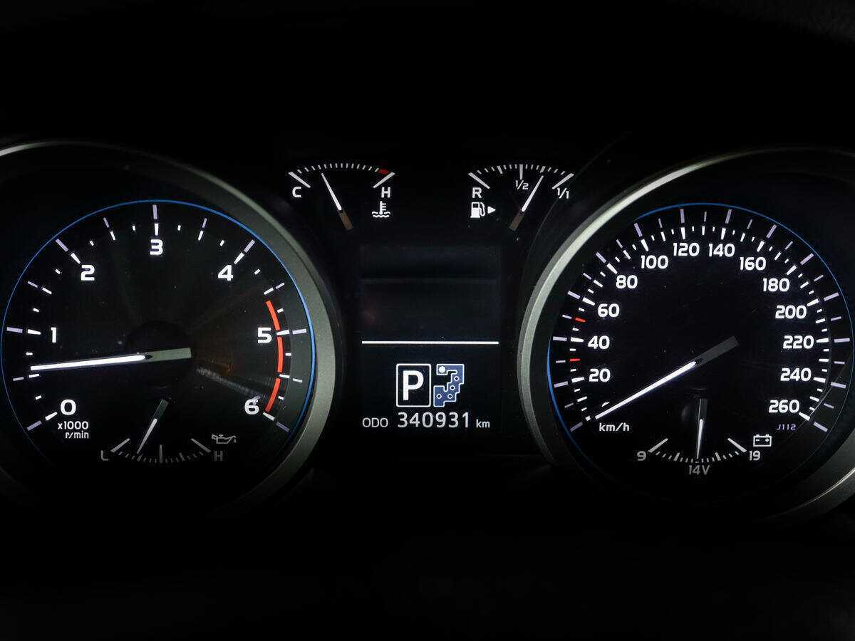 Купить Toyota Land Cruiser, 2012, 330 000 км.. Фото: #10