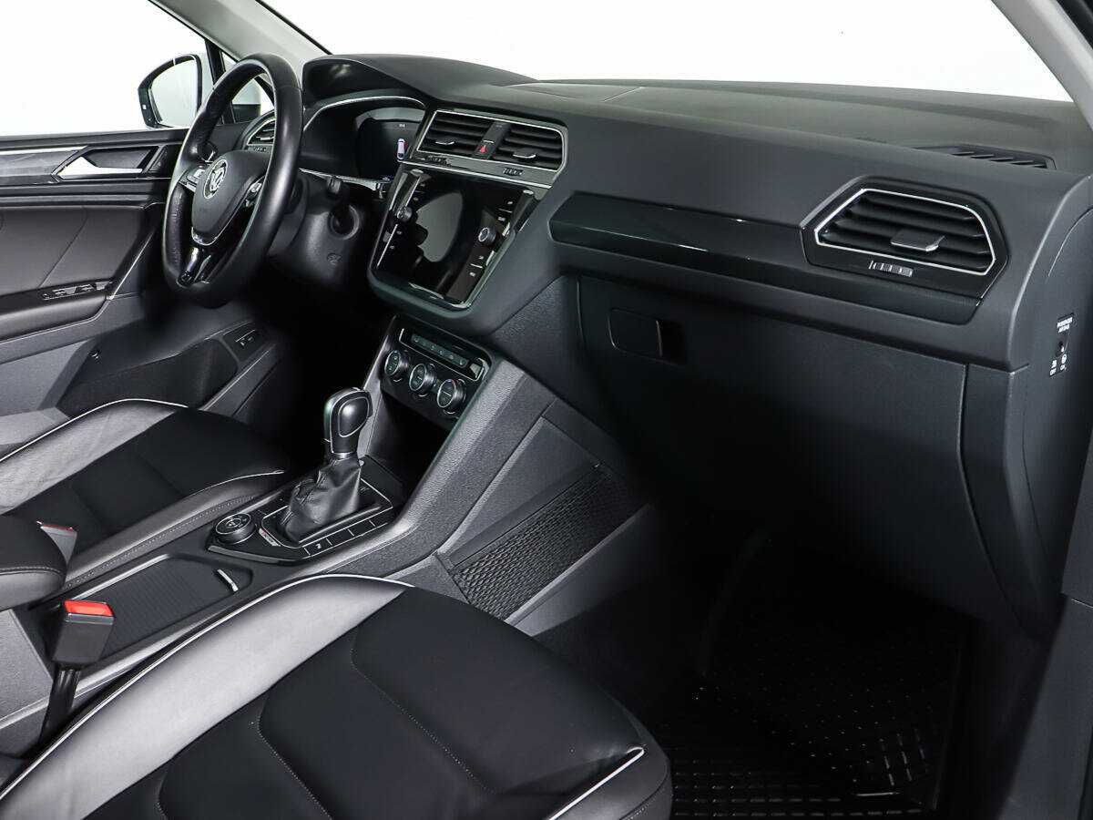 Купить Volkswagen Tiguan, 2017, 45 484 км.. Фото: #8