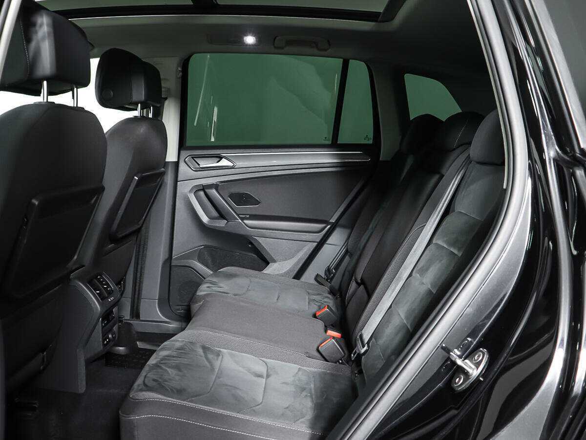 Купить Volkswagen Tiguan, 2018, 116 637 км.. Фото: #9