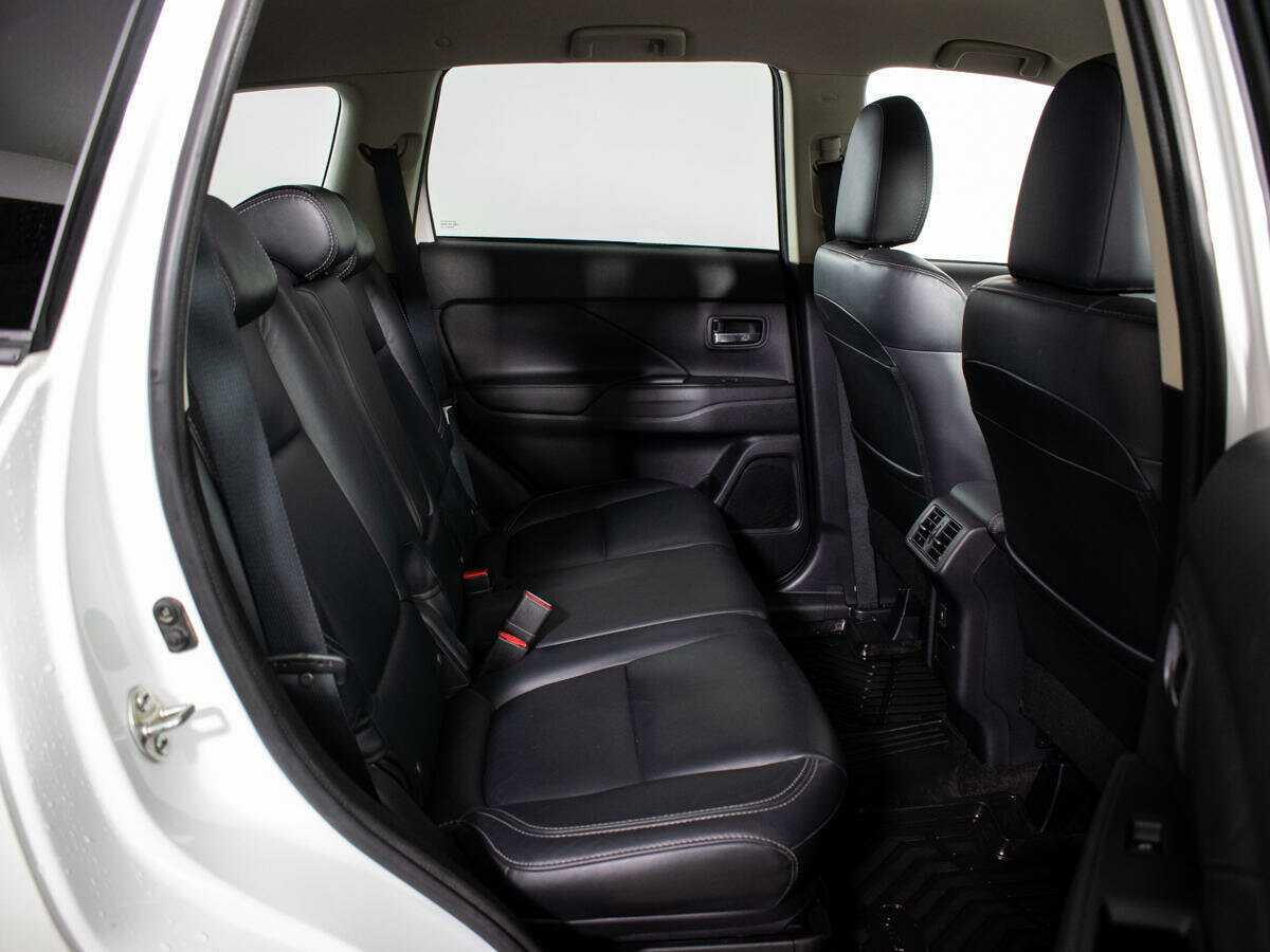 Купить Mitsubishi Outlander, 2020, 97 562 км.. Фото: #9