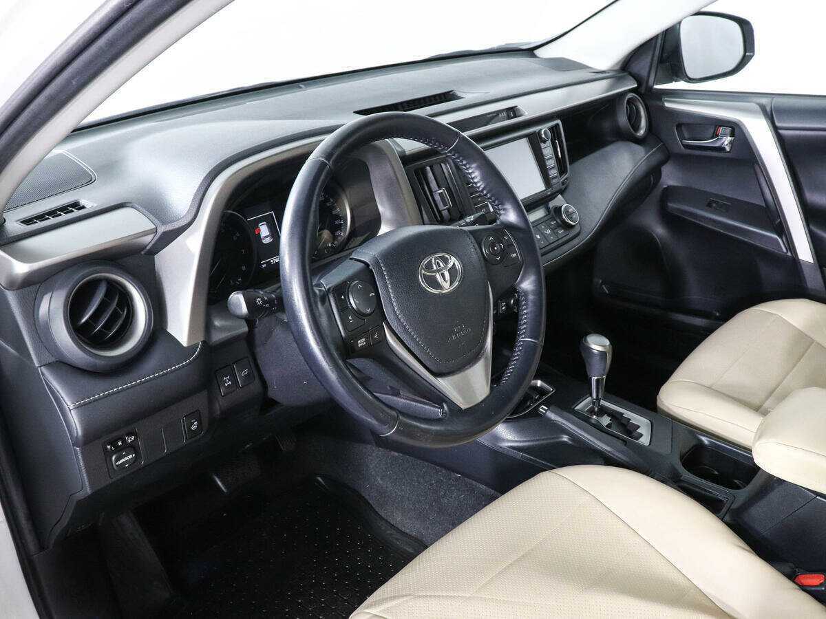 Купить Toyota RAV4, 2017, 57 571 км.. Фото: #8