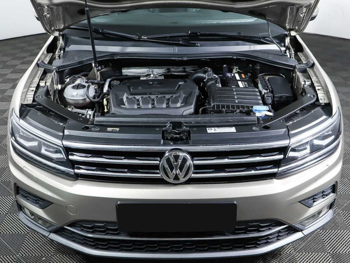 Купить Volkswagen Tiguan, 2017, 128 366 км.. Фото: #8