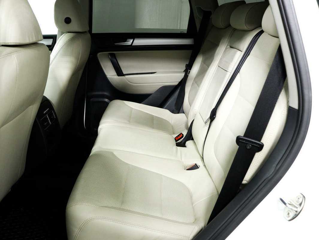 Купить Volkswagen Touareg, 2012, 177 271 км.. Фото: #11