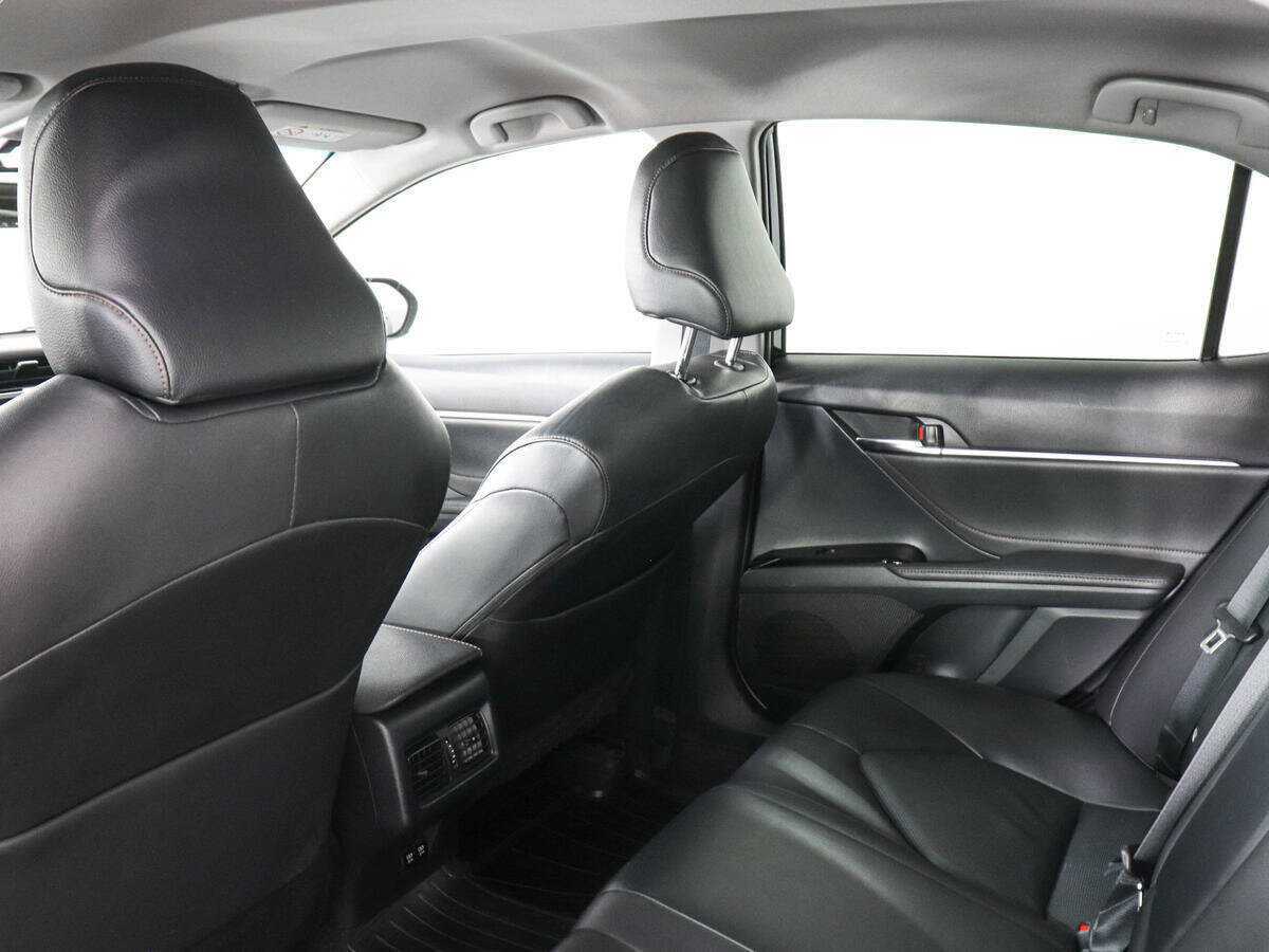 Купить Toyota Camry, 2018, 102 576 км.. Фото: #11