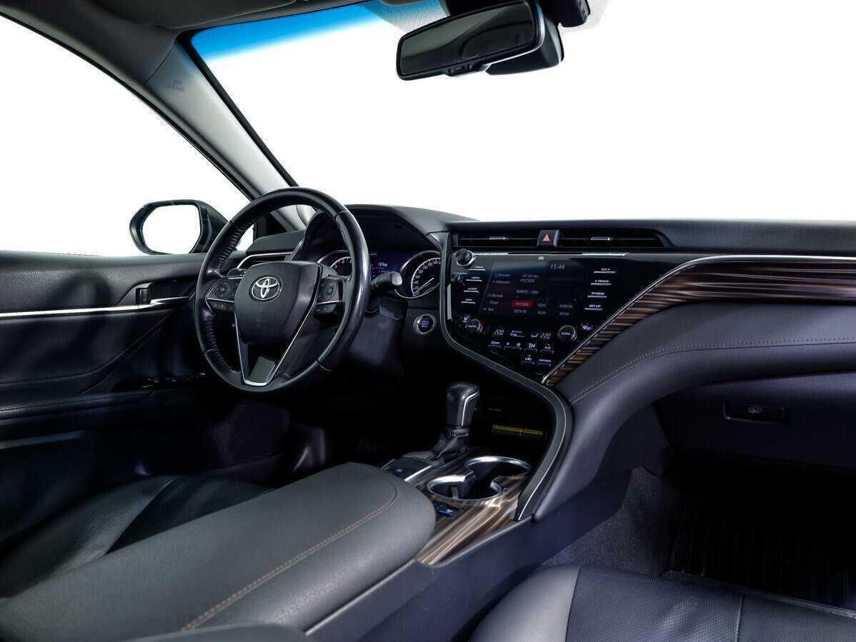 Купить Toyota Camry, 2019, 83 348 км.. Фото: #9