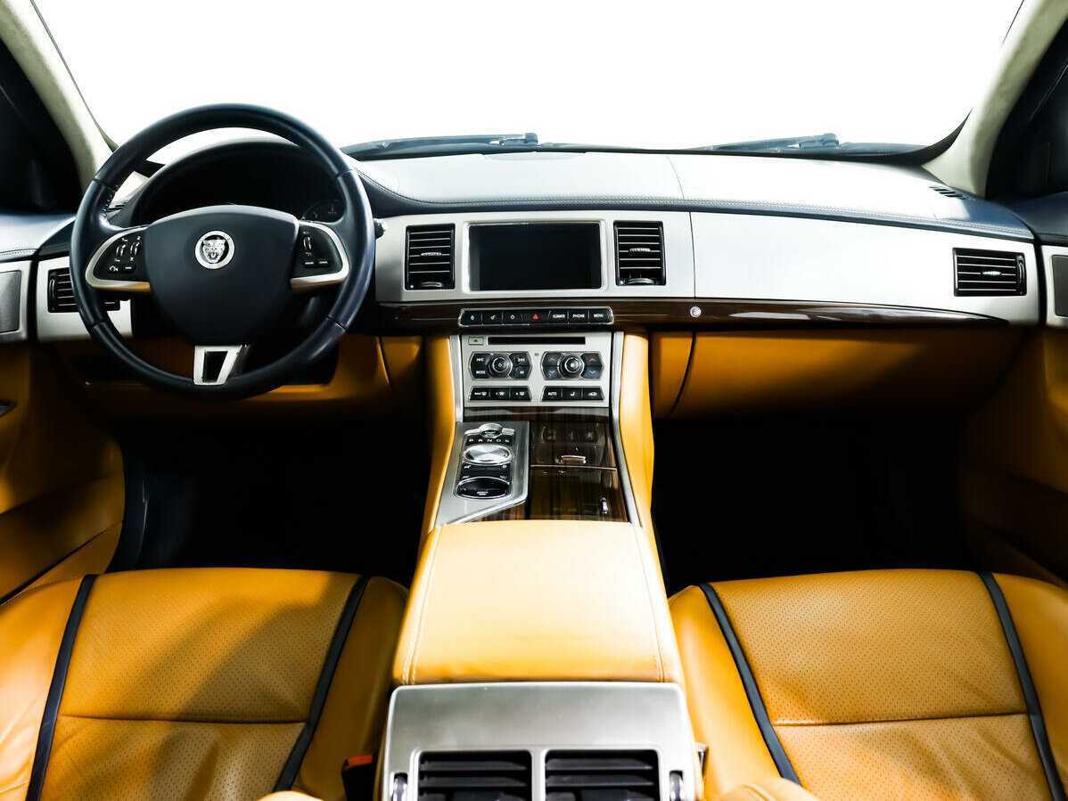 Купить Jaguar XF, 2012, 137 208 км.. Фото: #8
