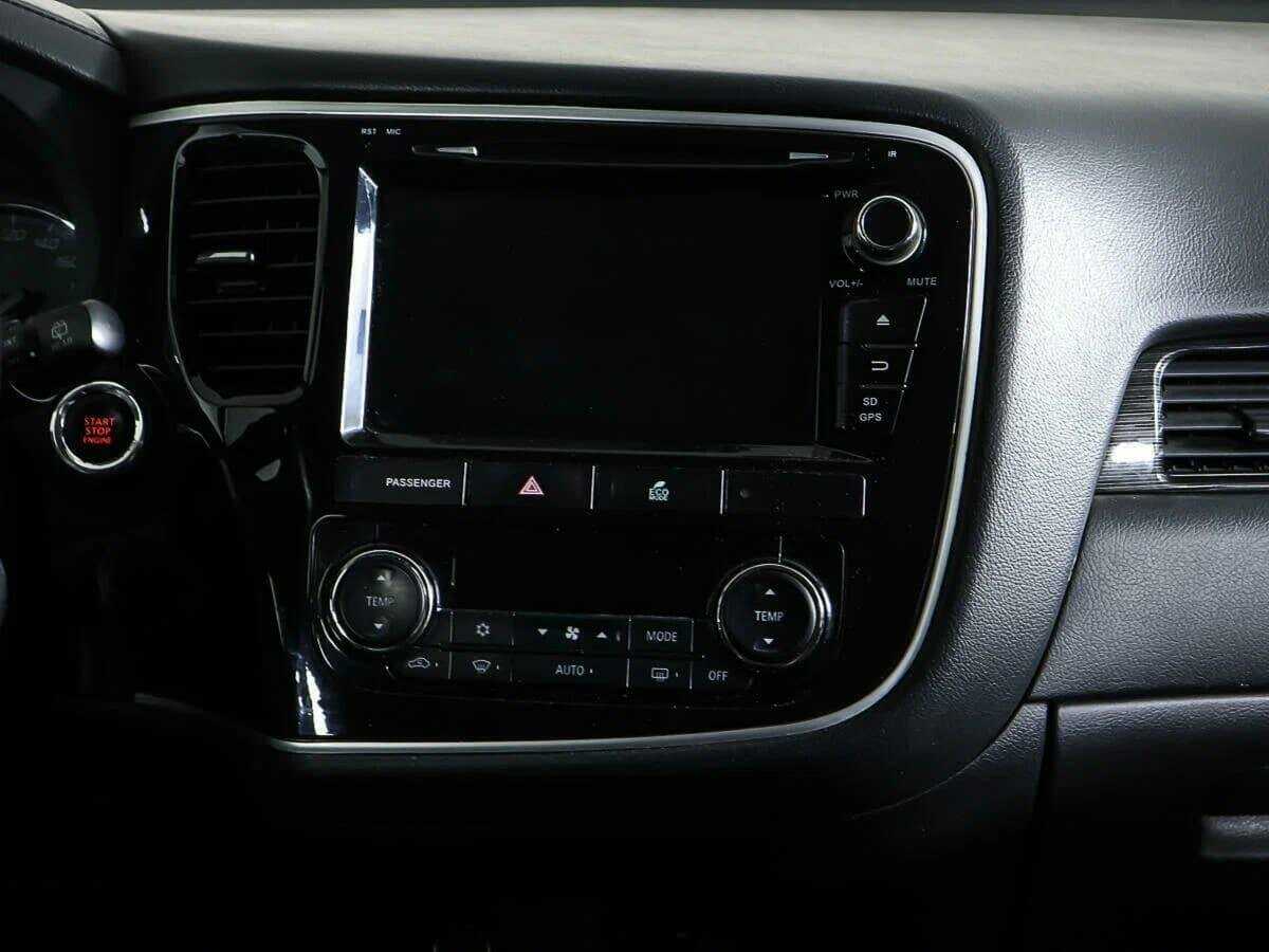 Купить Mitsubishi Outlander, 2016, 60 538 км.. Фото: #11