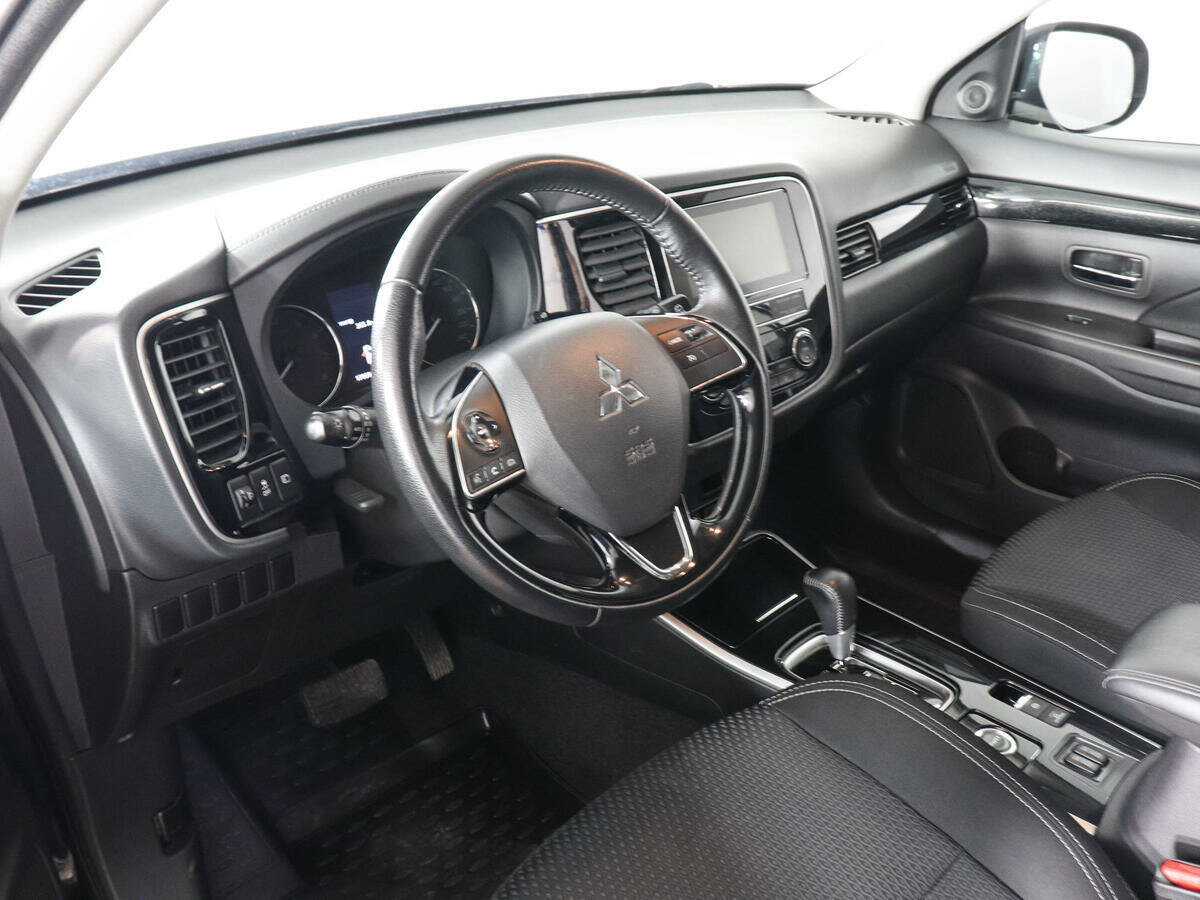 Купить Mitsubishi Outlander, 2019, 170 500 км.. Фото: #8