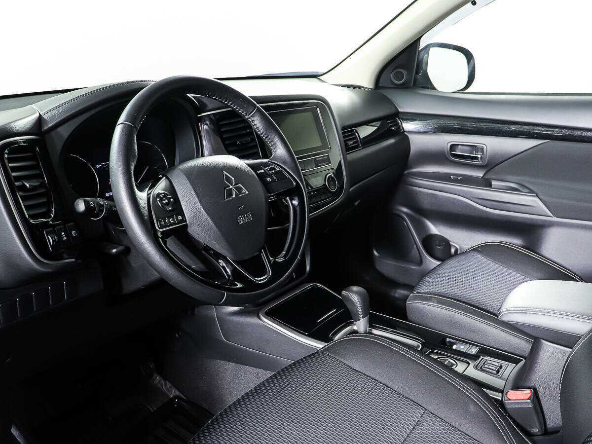 Купить Mitsubishi Outlander, 2020, 31 590 км.. Фото: #12