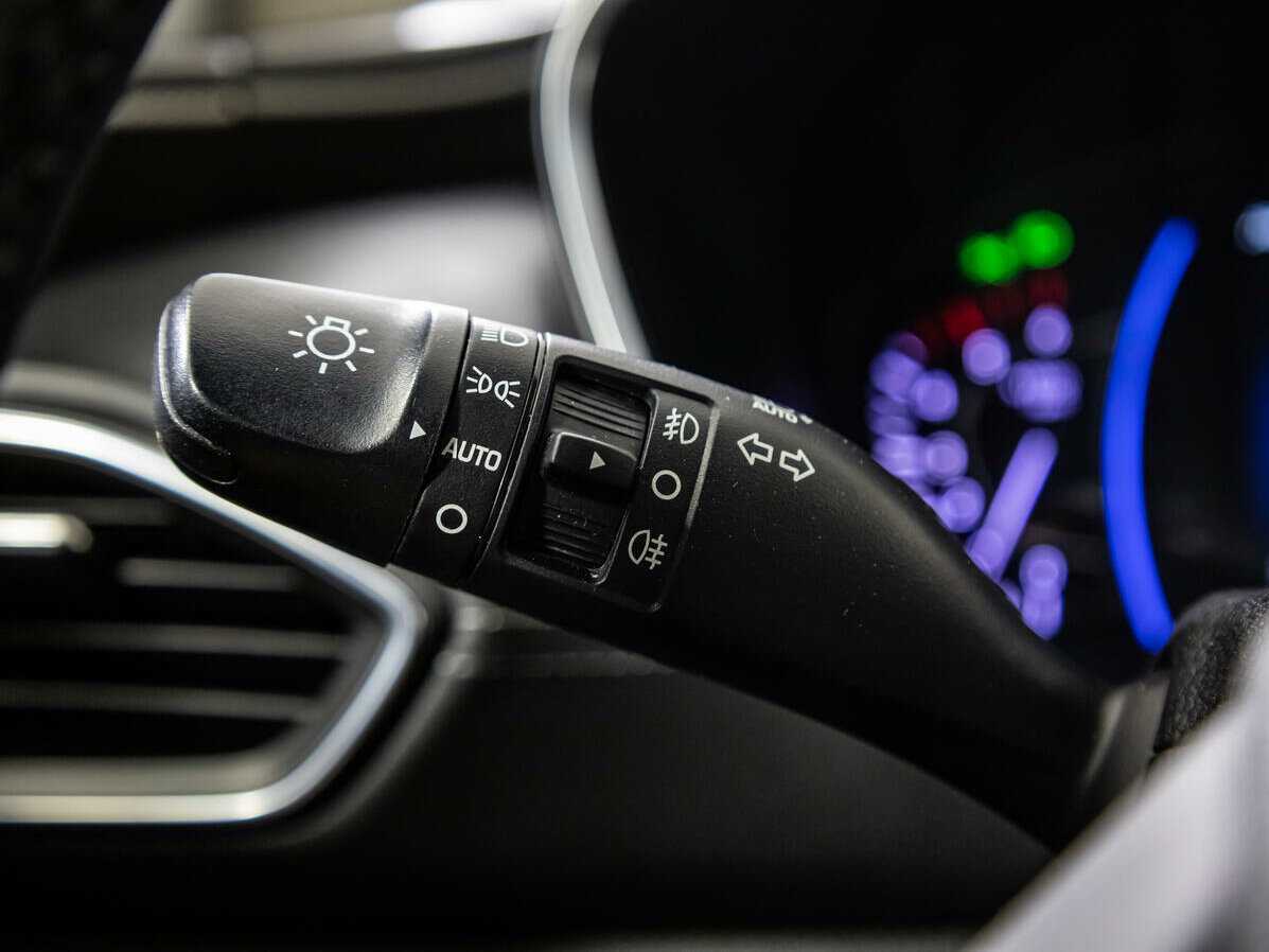 Купить Hyundai Santa Fe, 2019, 132 401 км.. Фото: #16