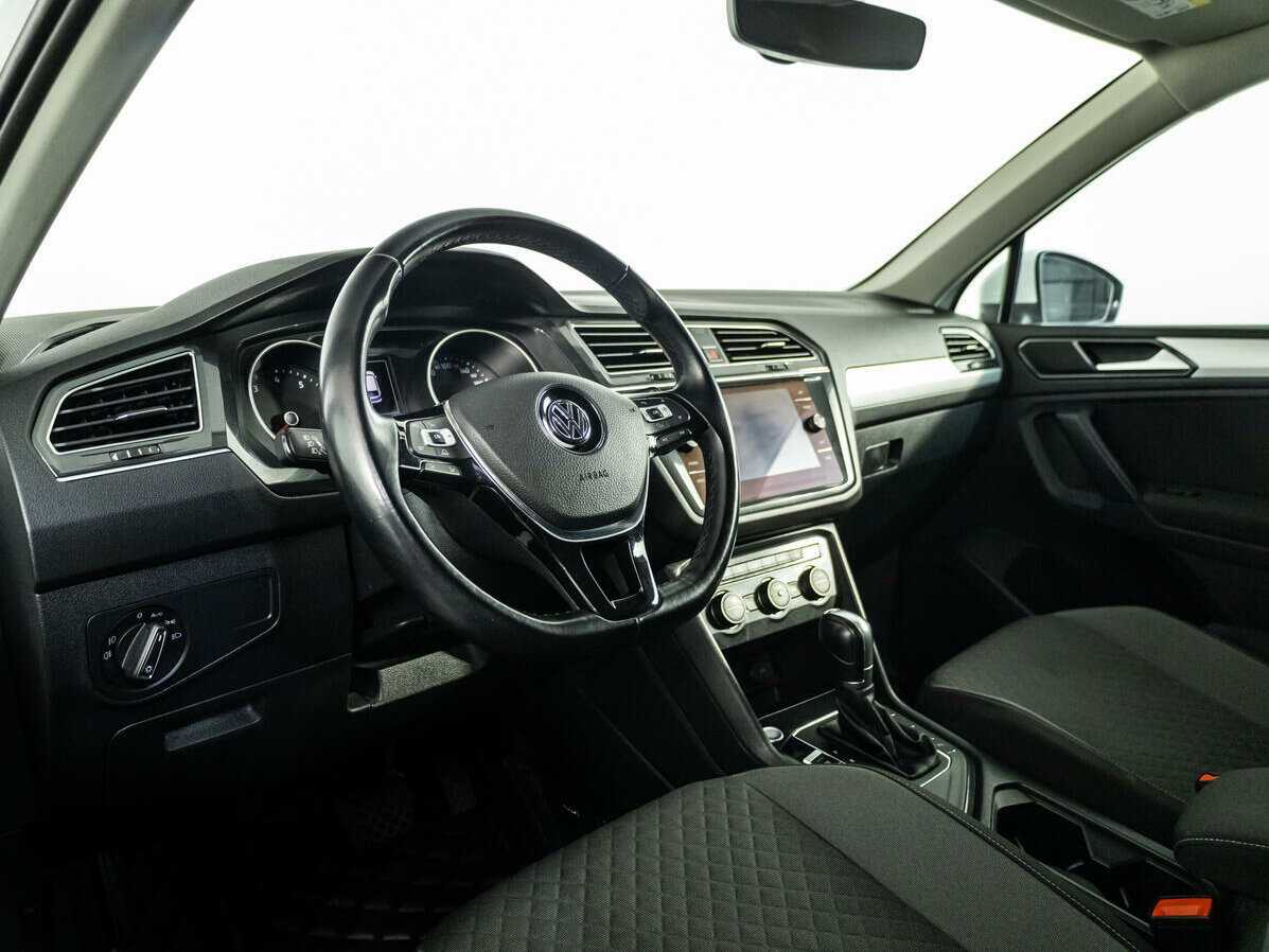 Купить Volkswagen Tiguan, 2018, 86 835 км.. Фото: #9