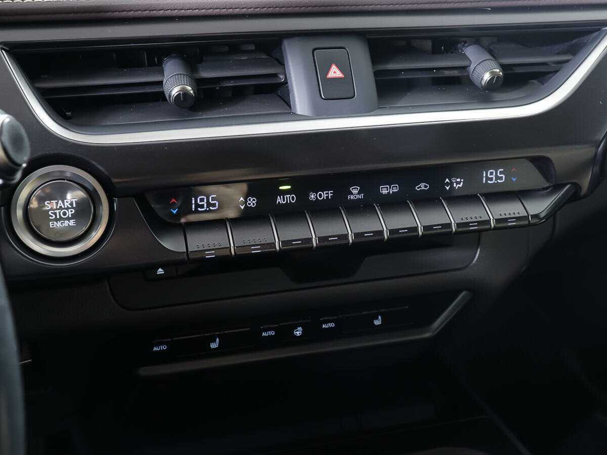 Купить Lexus UX, 2019, 100 349 км.. Фото: #15