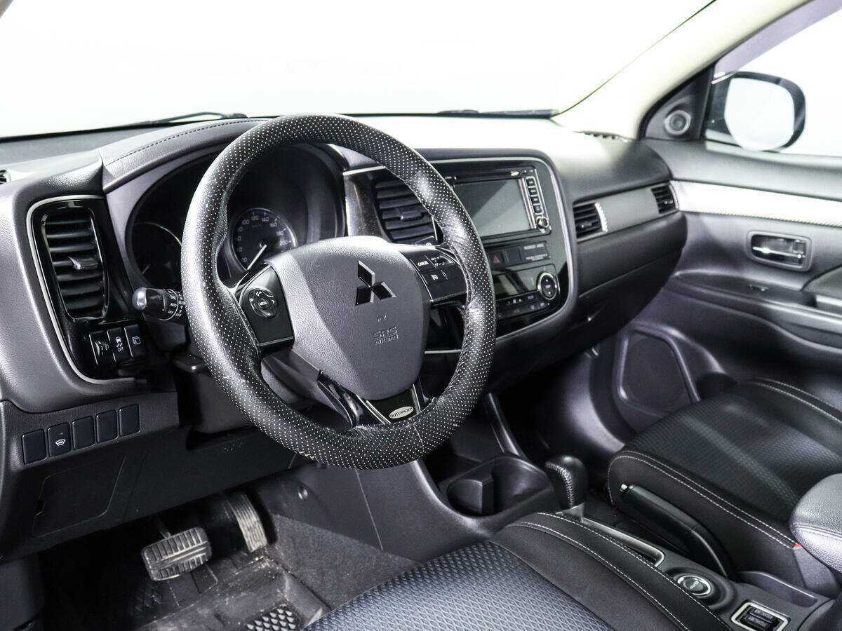 Купить Mitsubishi Outlander, 2016, 183 620 км.. Фото: #12