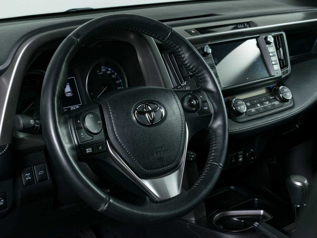 Купить Toyota RAV4, 2019, 35 218 км.. Фото: #13