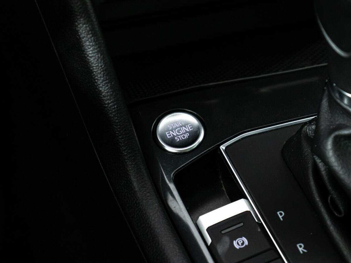 Купить Volkswagen Tiguan, 2018, 141 557 км.. Фото: #17