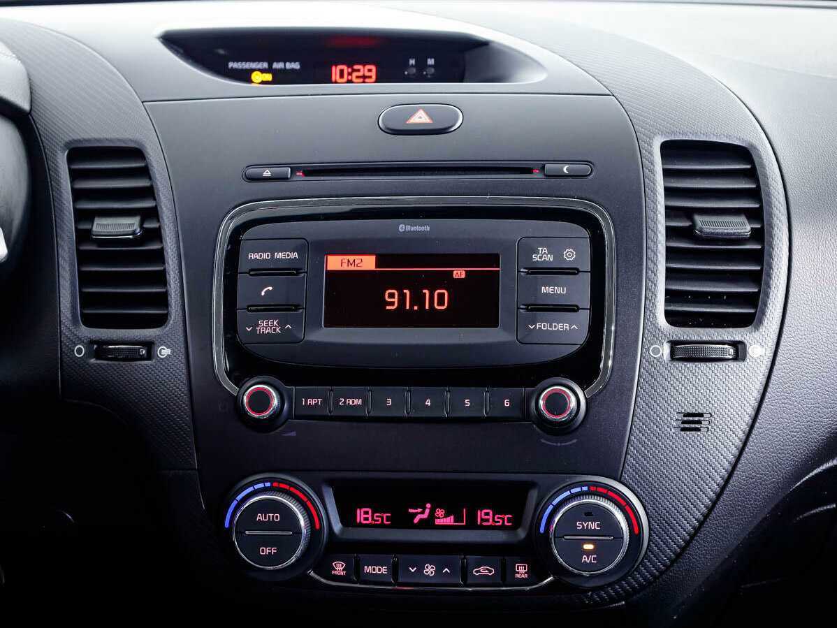 Купить Kia Cerato, 2018, 141 478 км.. Фото: #13