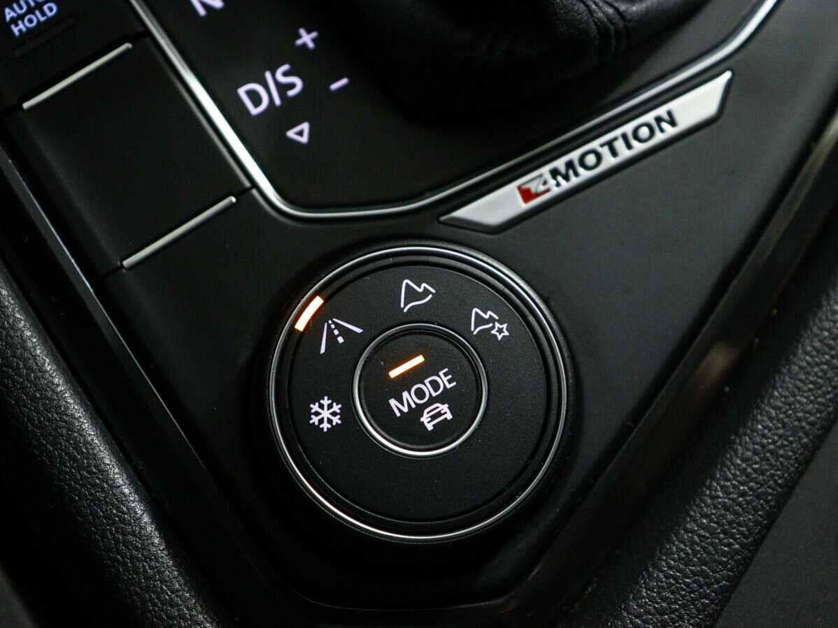 Купить Volkswagen Tiguan, 2019, 107 257 км.. Фото: #17