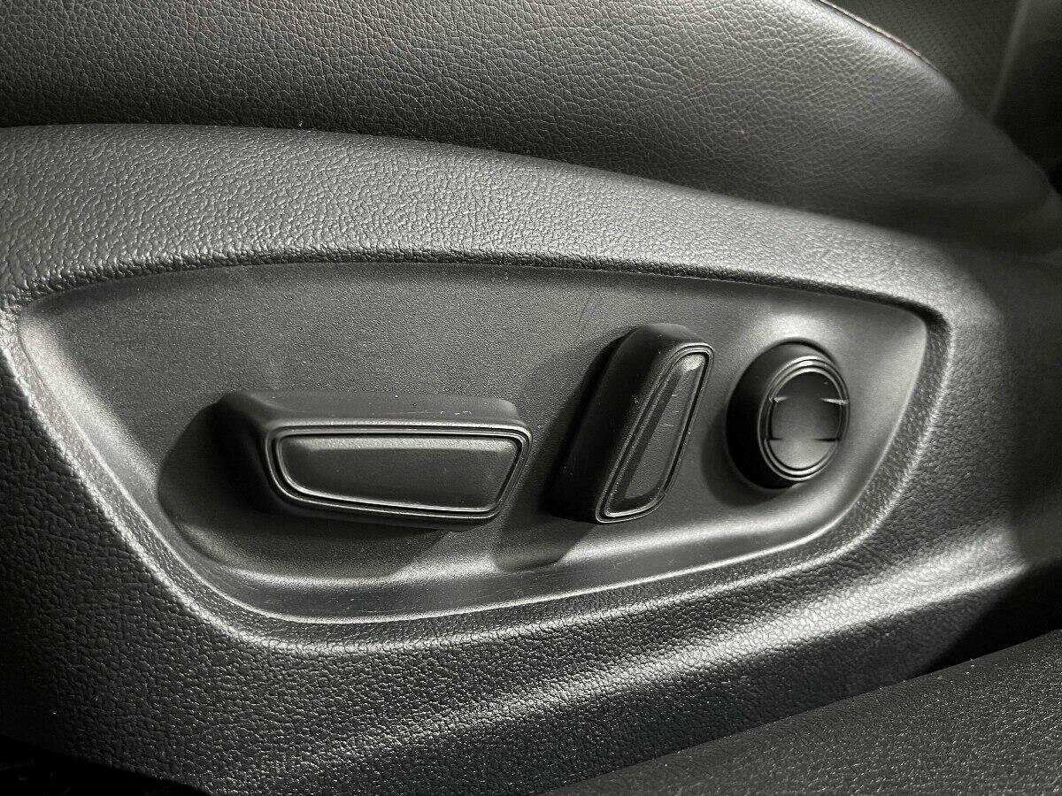 Купить Toyota Camry, 2019, 89 731 км.. Фото: #12