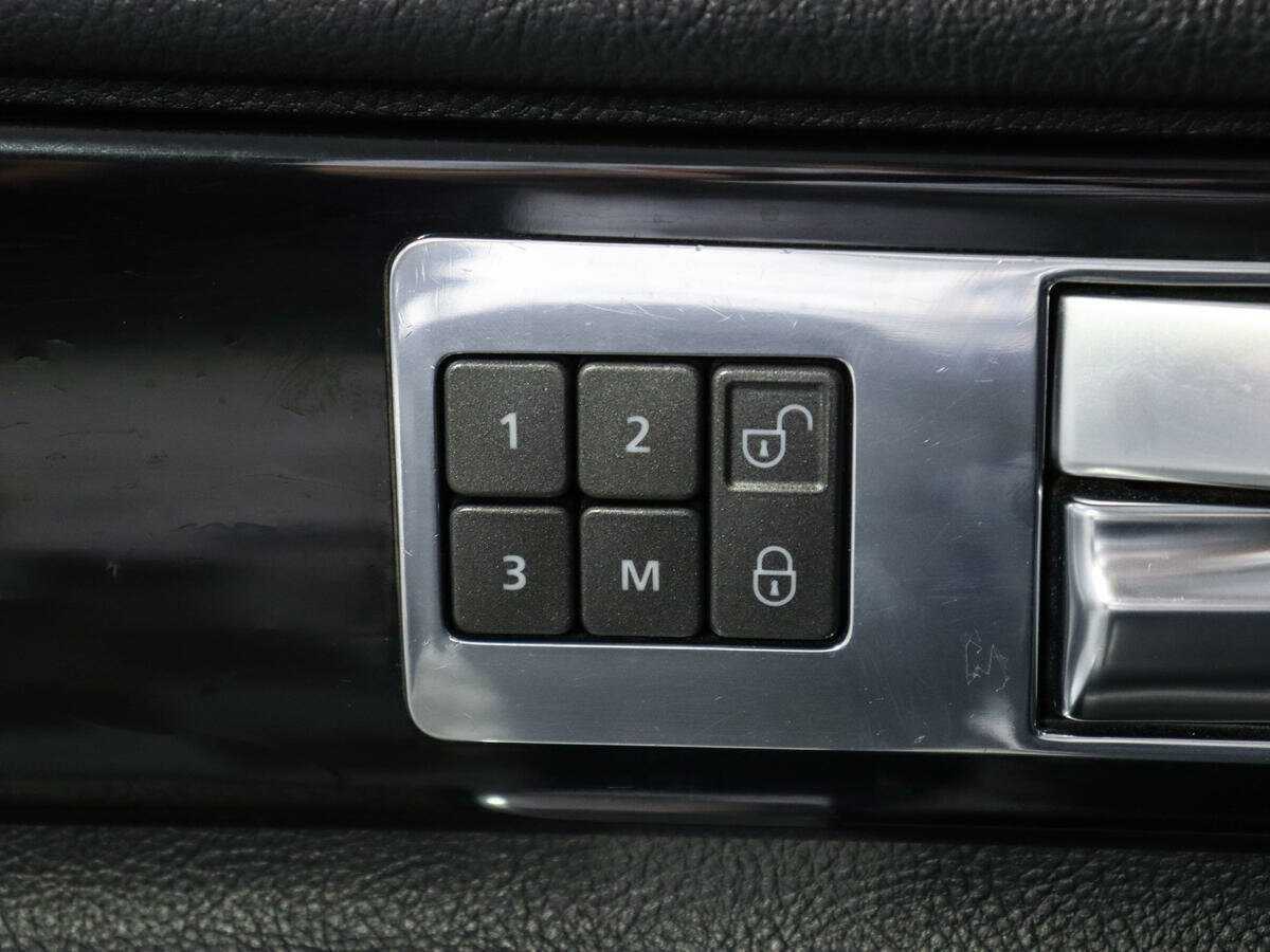 Купить Land Rover Discovery, 2013, 223 729 км.. Фото: #18