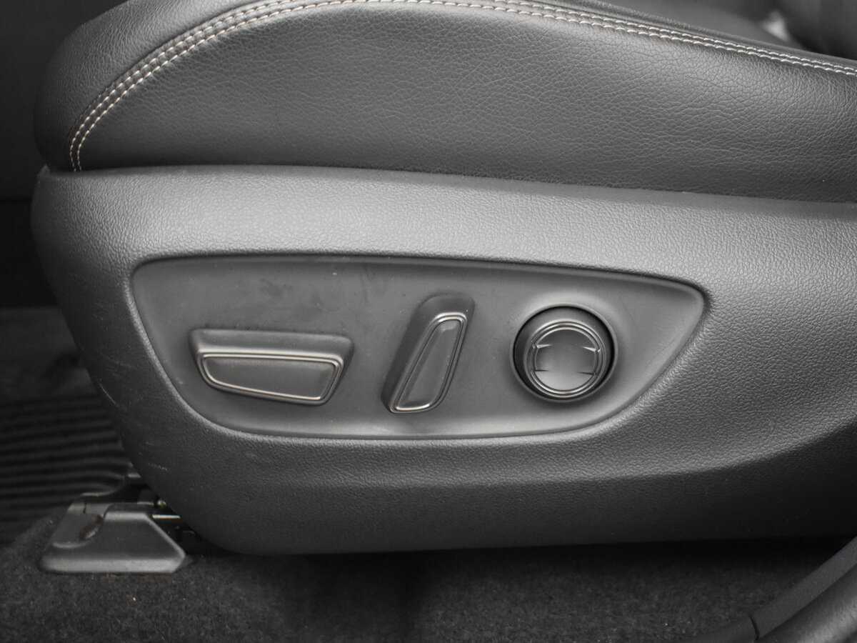 Купить Toyota RAV4, 2021, 120 000 км.. Фото: #12